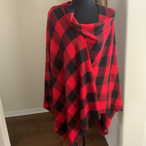 Lauren Buffalo Check Poncho Sweater - Picture 6 of 10
